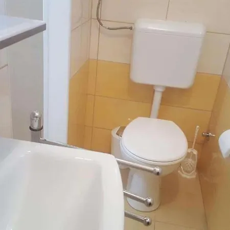 Apartment By The Sea Banjol, Rab - 23210 Rab Town